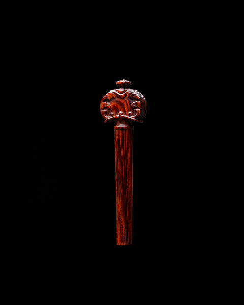 An “Alard” violin peg made in FSC-certified Cocobolo Rosewood.
