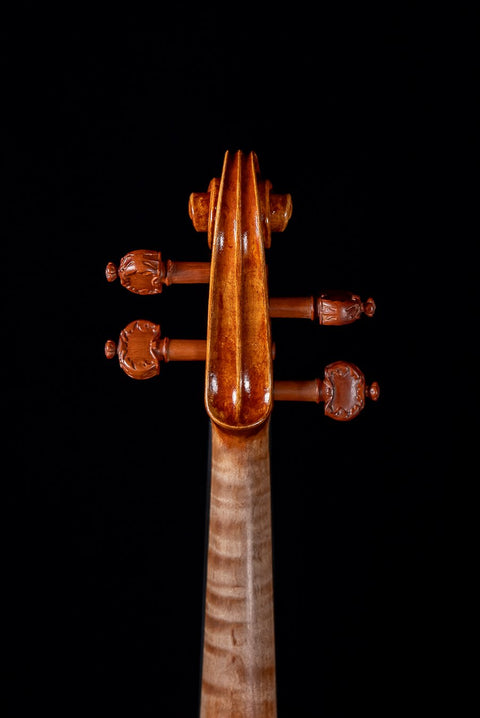 A set of “Lady Blunt” tuning pegs in Mountain Mahogany