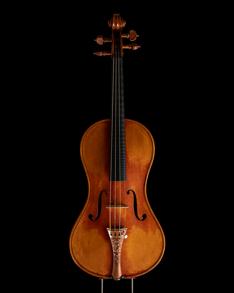 Cornerless 1704 “Betts” Stradivarius replica violin